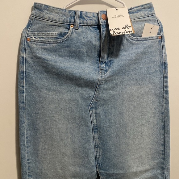 Vera Moda Women's Blue Denim Skirt - Picture 2 of 6